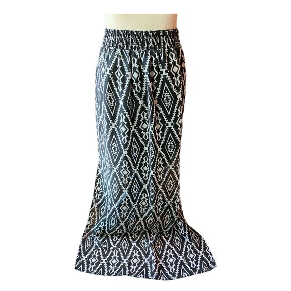 Maurices Skirt (1769-1) - Picture 2 of 2